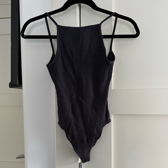 Aritzia Tops - Aritzia Wilfred Bodysuit